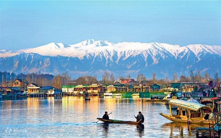 Kashmir honeymoon destination package